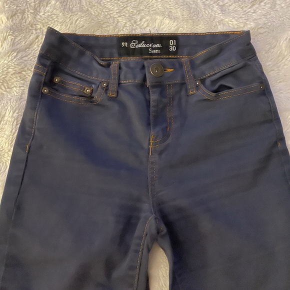 Skinny Jeans x Sirens - Picture 4 of 4